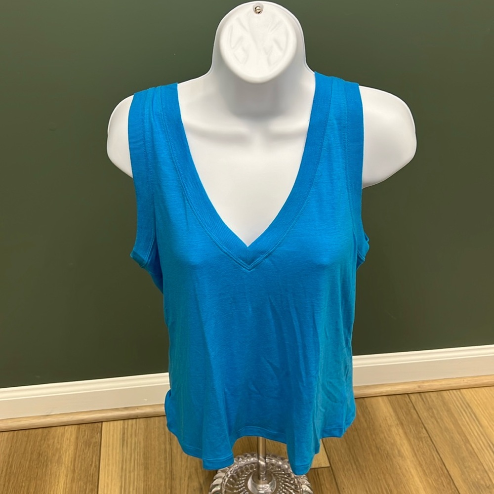 Express tank top